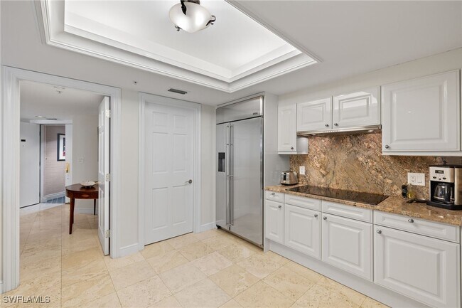 Building Photo - 4021 Gulf Shore Blvd N Unit 202 Rental