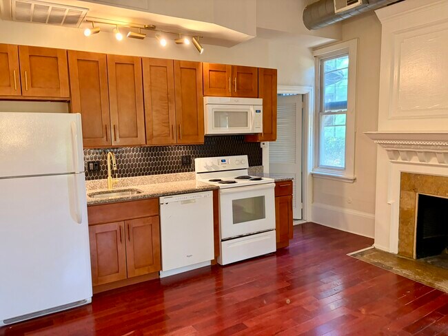 Photo - 3511 Baring St