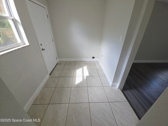 Photo - 413 Dove Ave