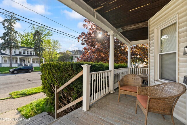 831 Washington Ave Unit 2