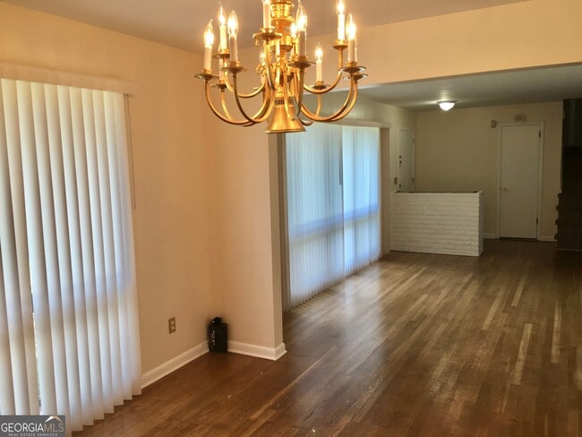 Photo - 2137 Galway Ln