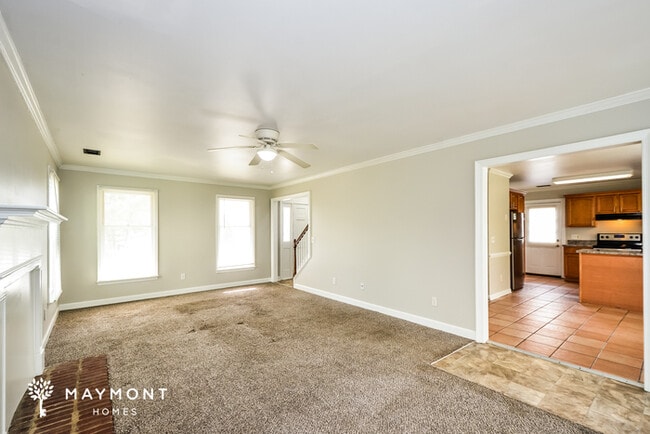 Photo - 117 Greenglen Dr