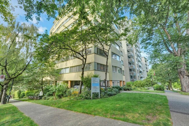 Photo - The Twelve81