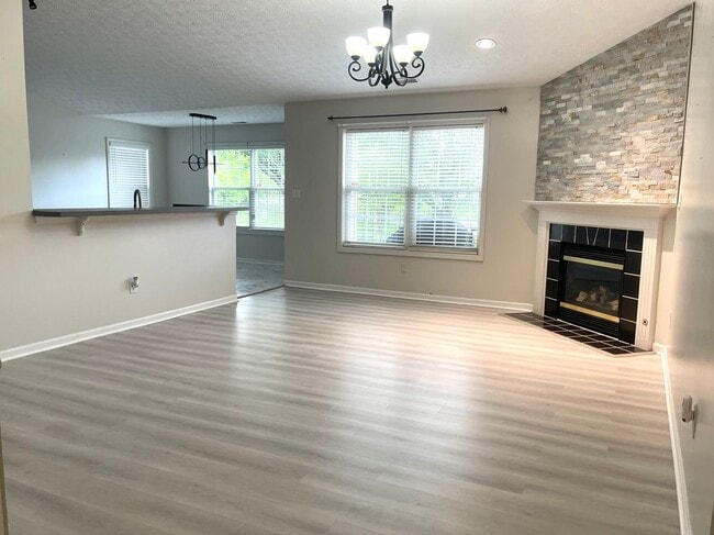 1058 Sugar Maple Dr