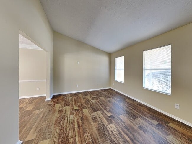 Photo - 6365 Peppermill Ln