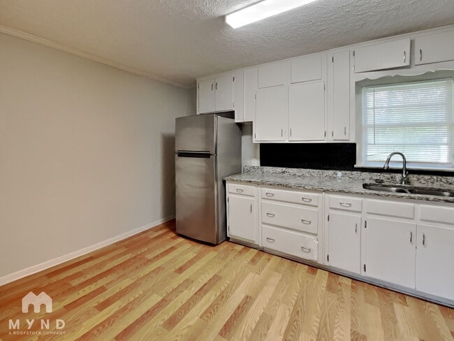 Photo - 7614 Connell Dr