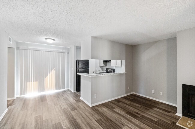 509 North Apartments - 2BR-2BA Dining Room
