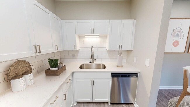 Renovated Kitchen - Mallard Crossing Apartments