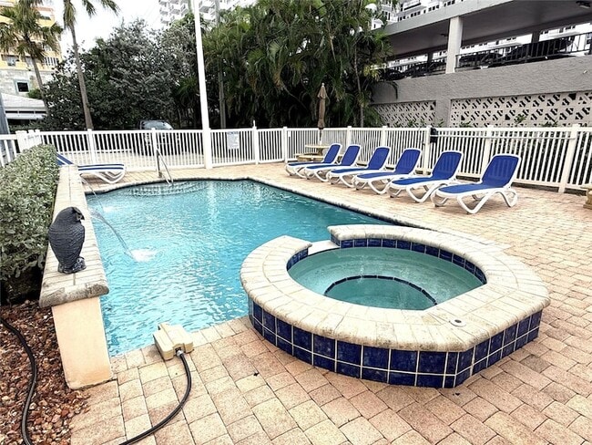 Photo - 3210 NE 5th St Unit 701