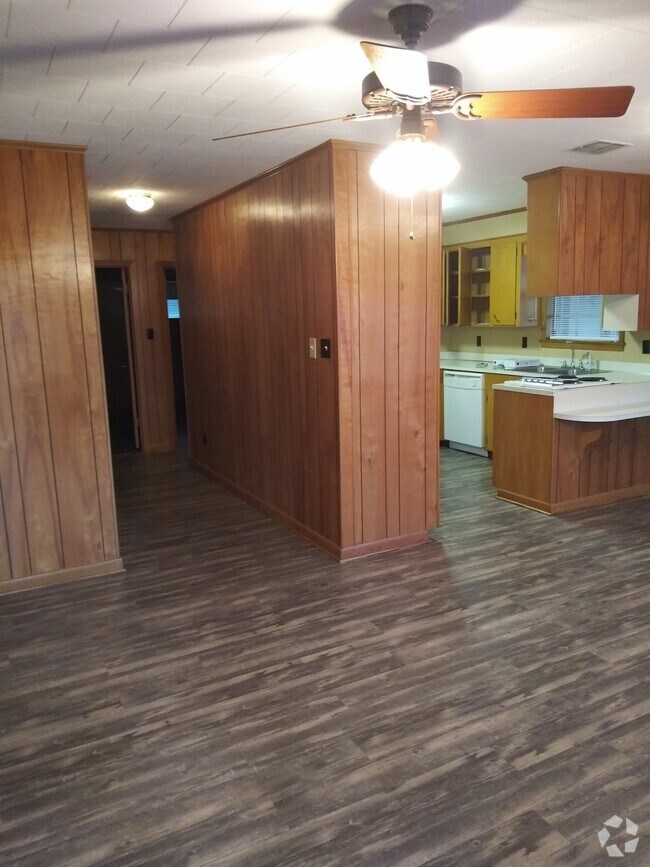 Apartments for Rent in MS 44 Apartments