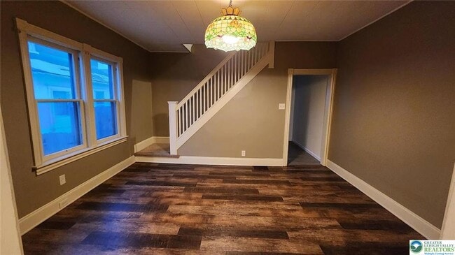 Photo - 262 Broad St