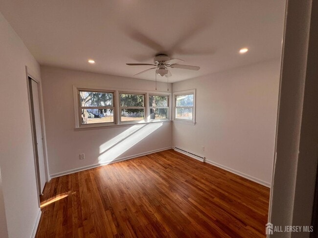 Photo - 18 Bradford Rd