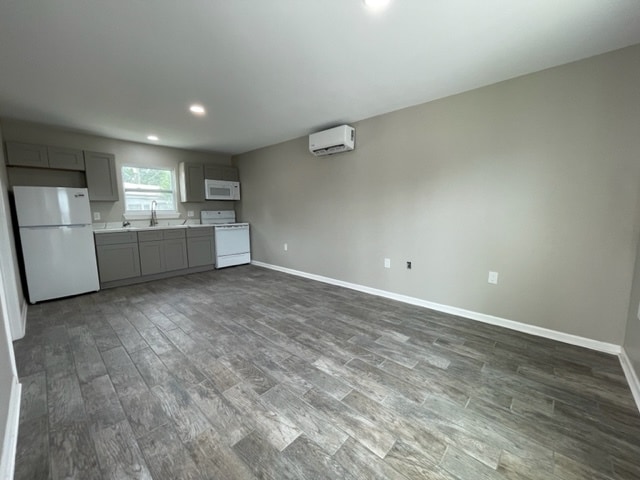 Photo - 243 Magnolia St Unit A