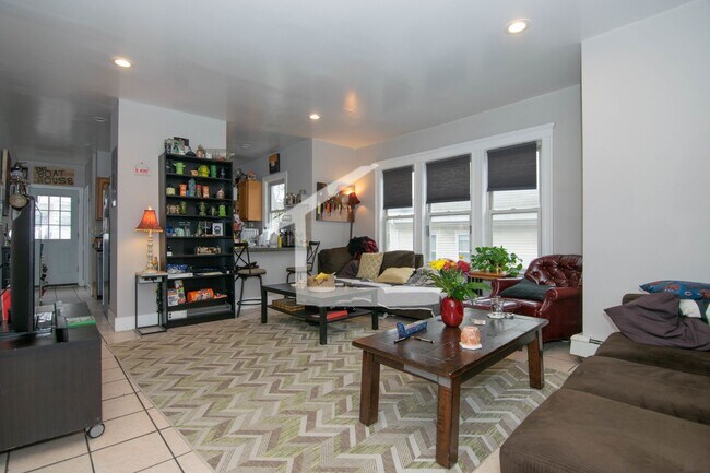 6 Radcliffe Rd
