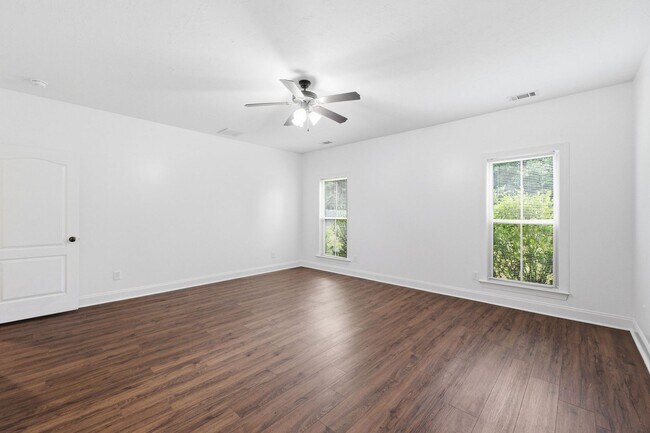 Photo - Elegant Two-Story Living – 5 Beds, 2.5 Baths
