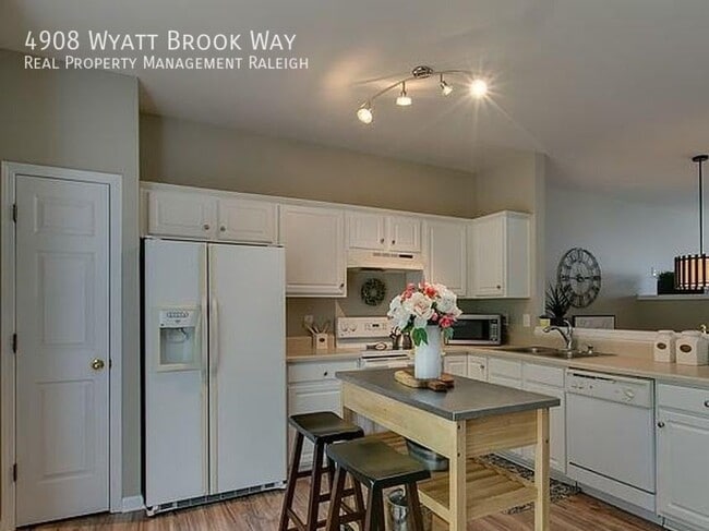 Photo - 4908 Wyatt Brook Way