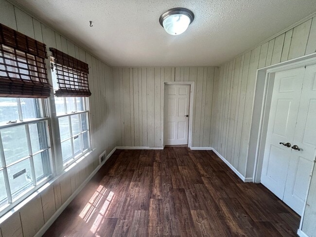 4541 Oxford Rd