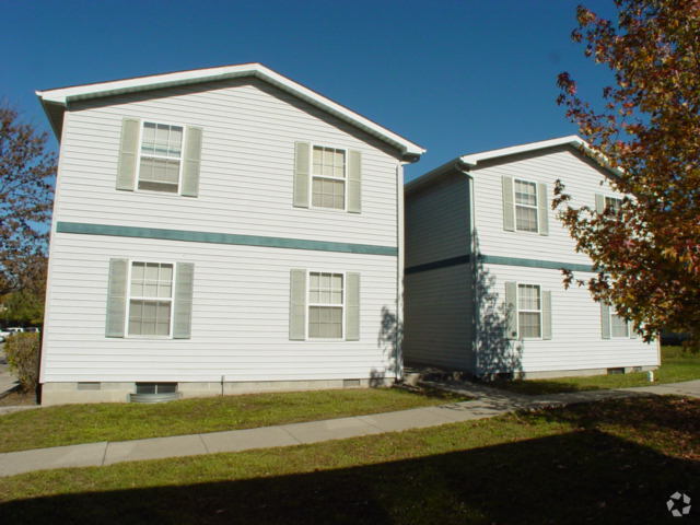 Building Photo - Campus Square Rental