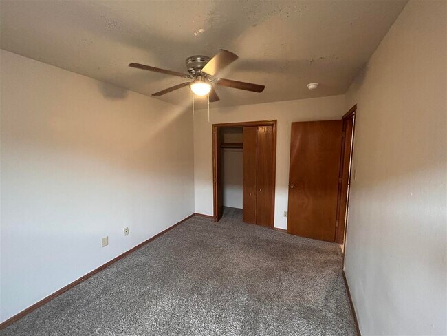 Photo - 1912 SW D Ave Unit O