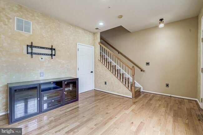 Photo - 536 Garrett A Morgan Blvd Townhome