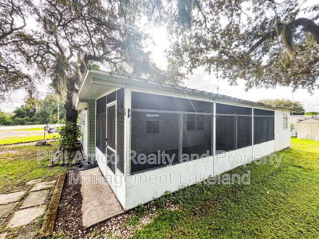 Photo - 753 W Main St