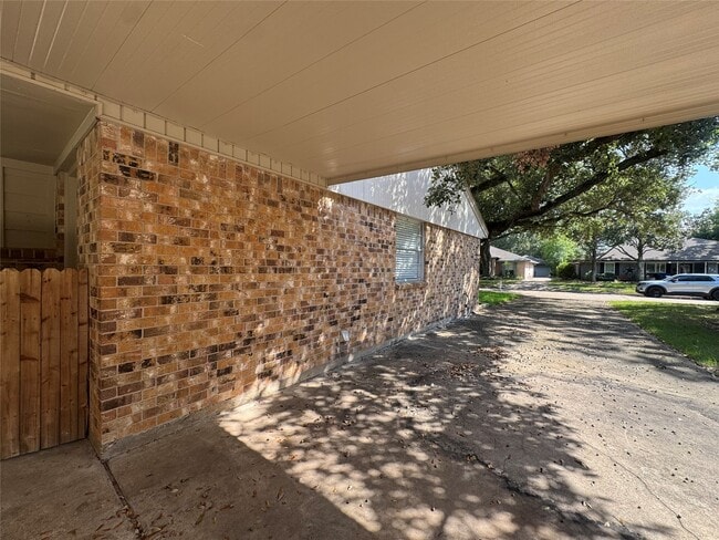 Photo - 122 Camellia St