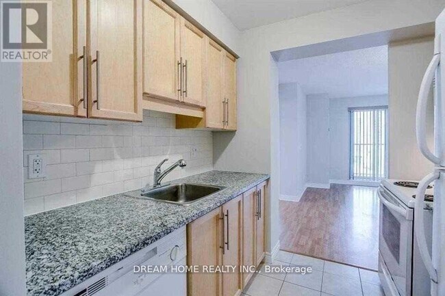 Photo - 60 Town Centre Court Unité 1005