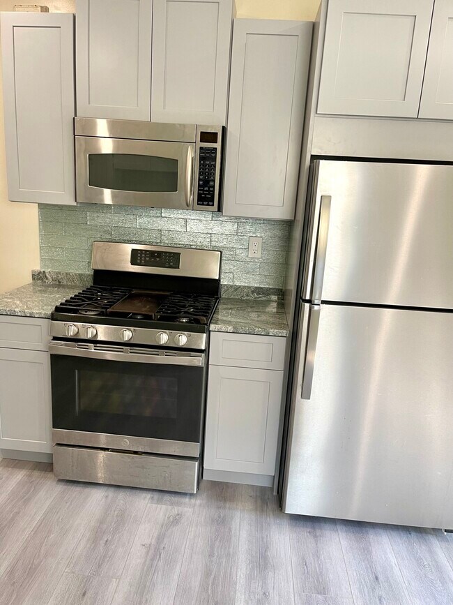 Photo - 17 Erie St Condo Unit 3