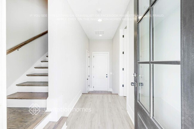 Photo - 647 Vernon Ave