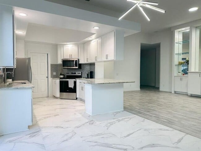 Photo - 7046 Fish Creek Ln