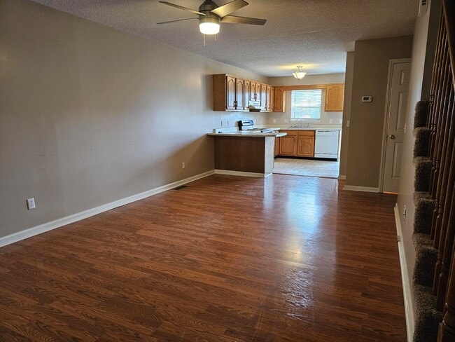 Photo - 56 Tulip Grove Cir