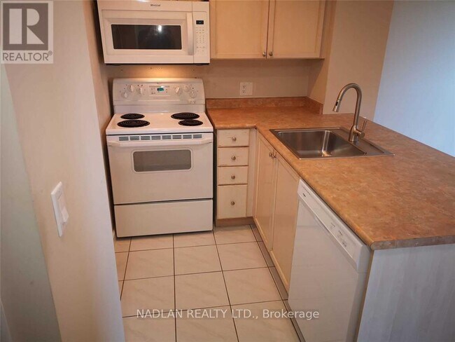 Photo - 8 Park Rd Unit 1603
