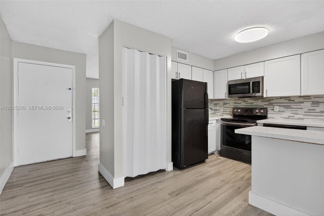 Photo - 4409 Treehouse Ln Unidad F