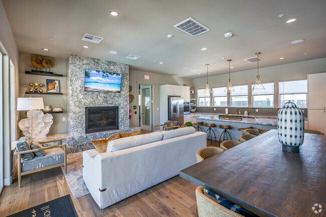 casa club - TERRACES AT STANFORD RANCH II