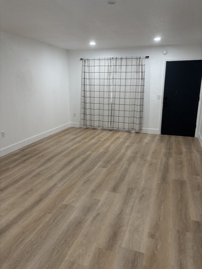 Photo - 1078 E White Mountain Blvd Unidad 25