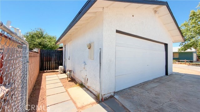 Building Photo - 45007 Logue Ct