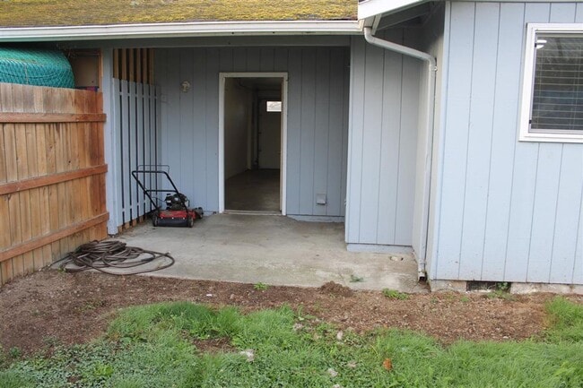 Photo - 2 Bedroom, 1 Bathroom Duplex!!!!