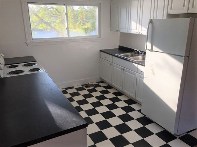 Photo - 19-21 Penobscot Street, Orono ME Unit 21