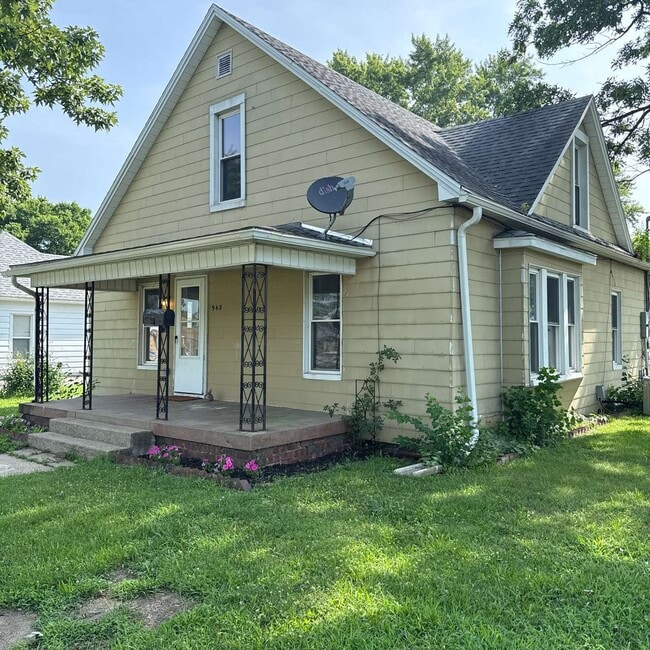 Photo - 948 S 5th St House