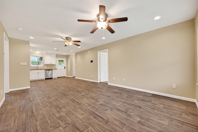 Photo - 1708 Sycamore Ave