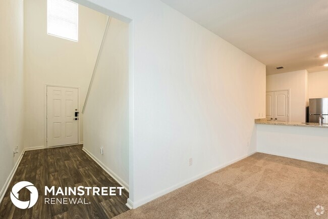 Building Photo - 818 Shady Brk Rental