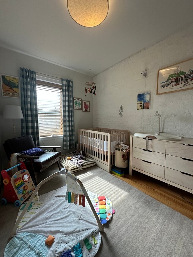 Photo - 2429 N California Ave Unit # 2