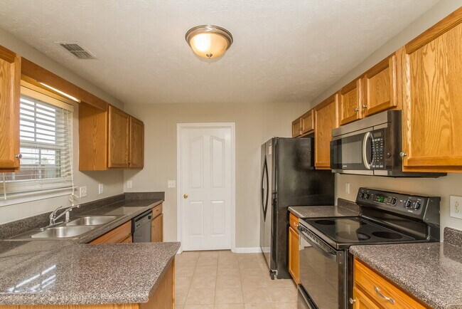 Photo - 1445 St Andrews Dr