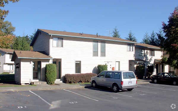 Cedarwood IV Apartments - Cedarwood IV Apartments