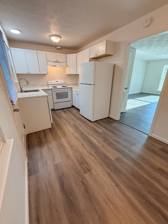 Photo - 2116 Francis St Unit B