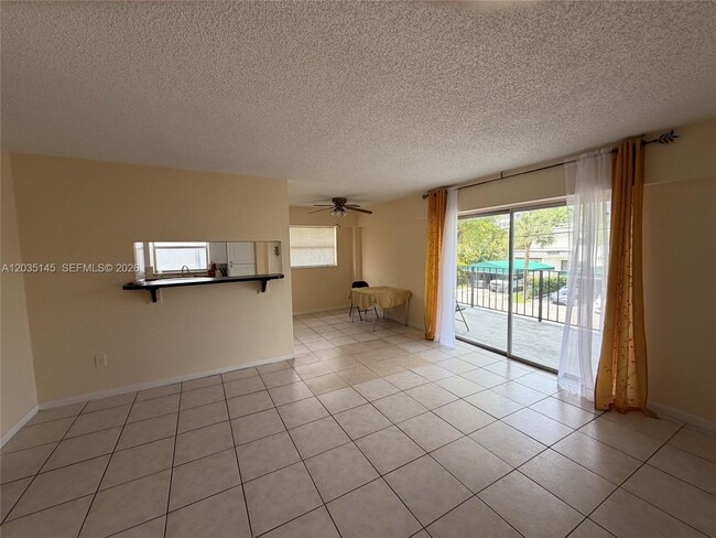 Photo - 16508 NE 26th Ave Unit 201