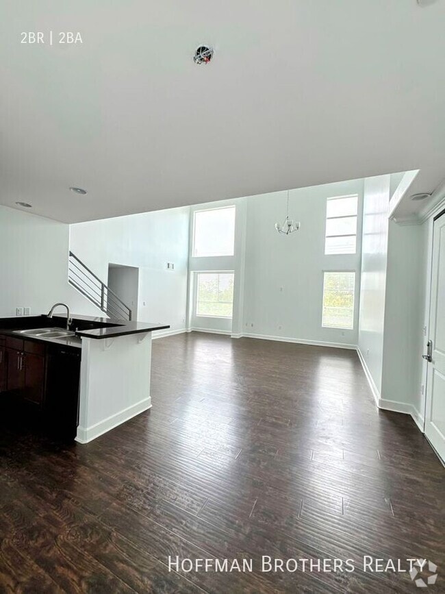 Building Photo - 4112 Whitsett Ave Unit 305 Rental