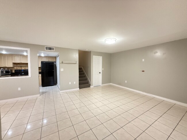 Photo - 8570 NW 3rd Ln