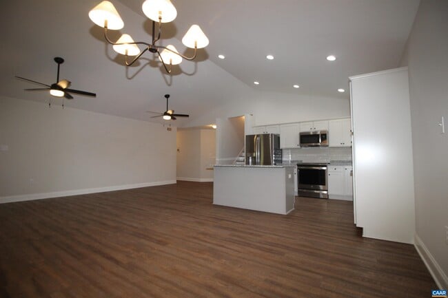 Photo - 205 Lindburgh Dr