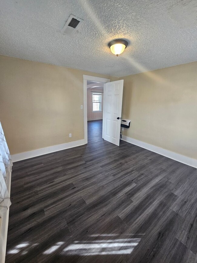 Photo - Newly Remodeled 2 Bedroom Home!